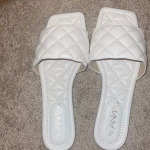 Sandals/slippers